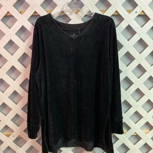 Cuddl Duds Double Plush Velour V-Neck Hi-Low Hem Long Sleeve Tunic Black Plus 1X